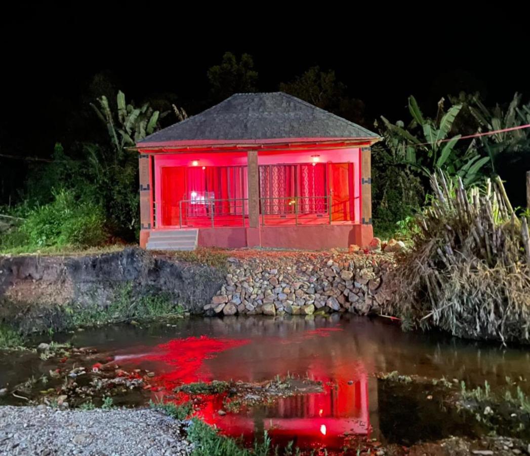Wli Afegame Bamboo River Resorts מראה חיצוני תמונה