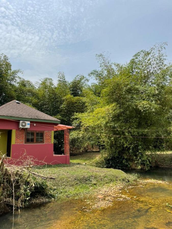 Wli Afegame Bamboo River Resorts מראה חיצוני תמונה