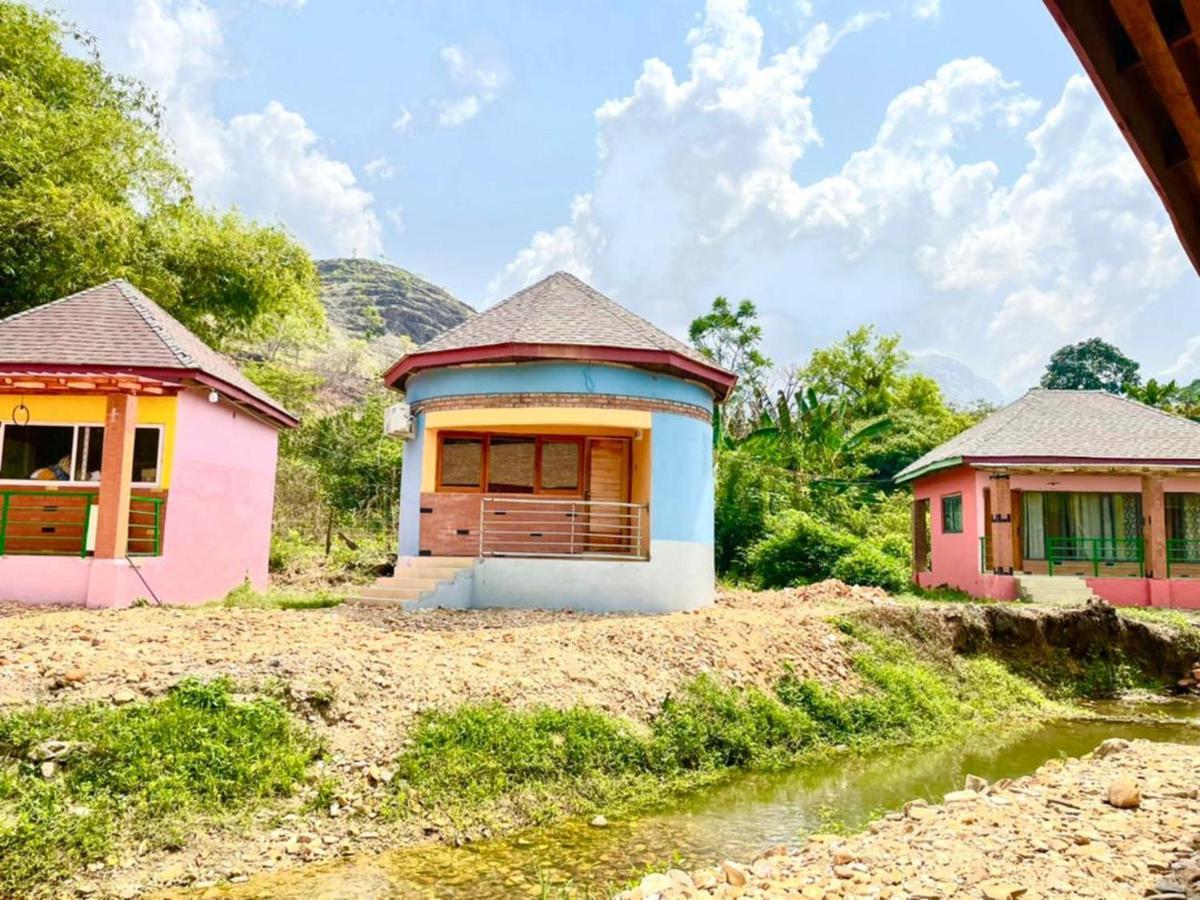 Wli Afegame Bamboo River Resorts מראה חיצוני תמונה
