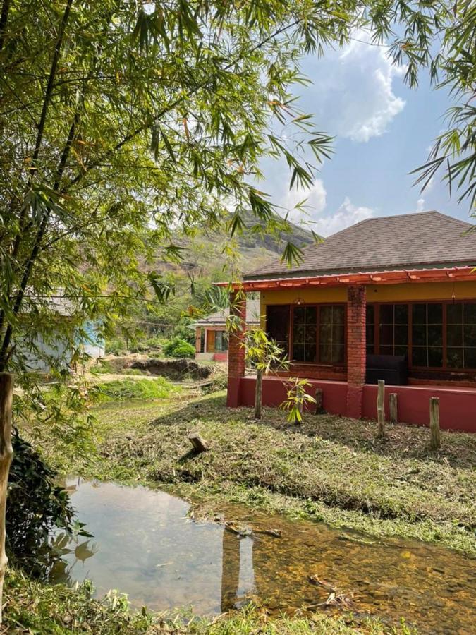 Wli Afegame Bamboo River Resorts מראה חיצוני תמונה